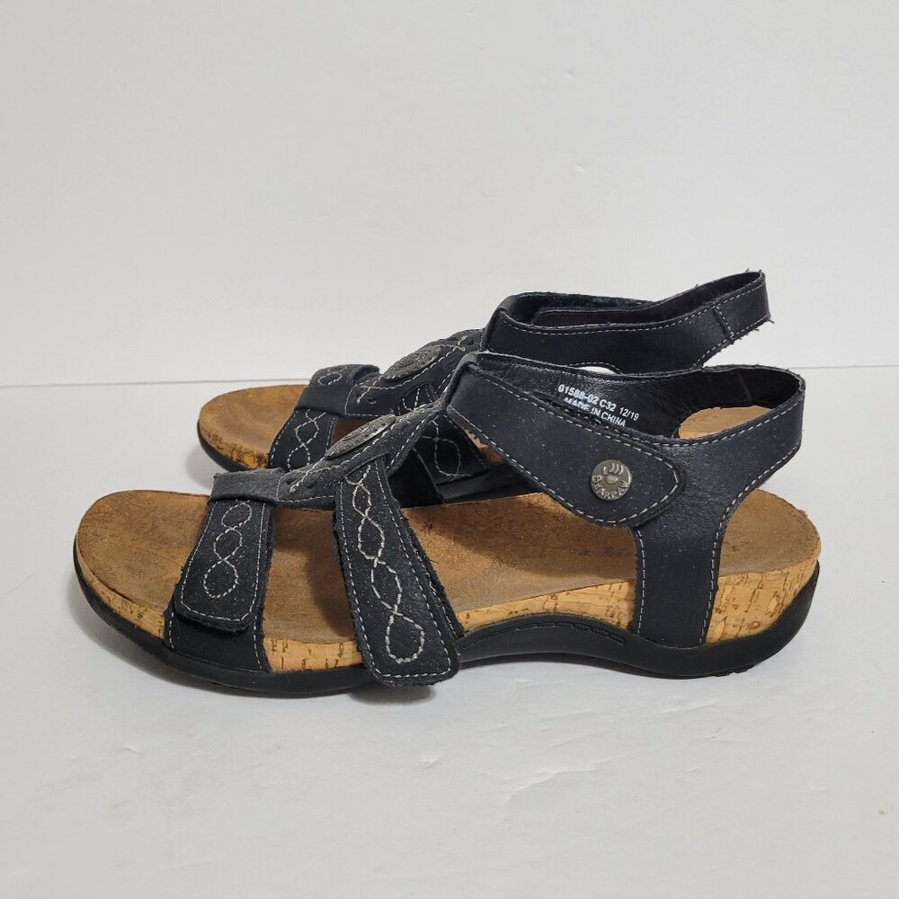 BEARPAW Women’s Ridley Sandal ~ Black w/ Embroidery & Medallion ~ Size 7 ~ EUC!